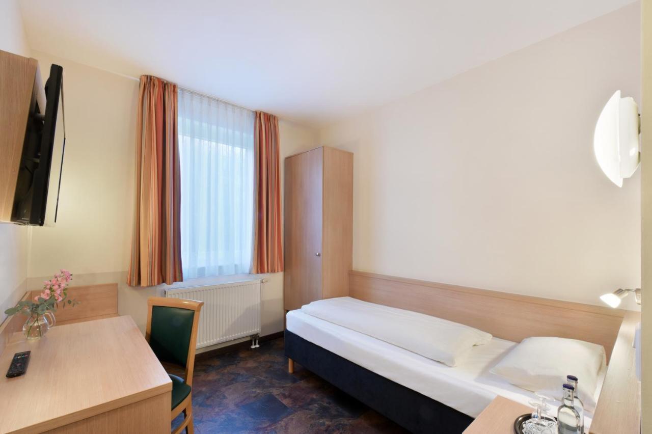 Meinhotel Hamburg Exterior photo