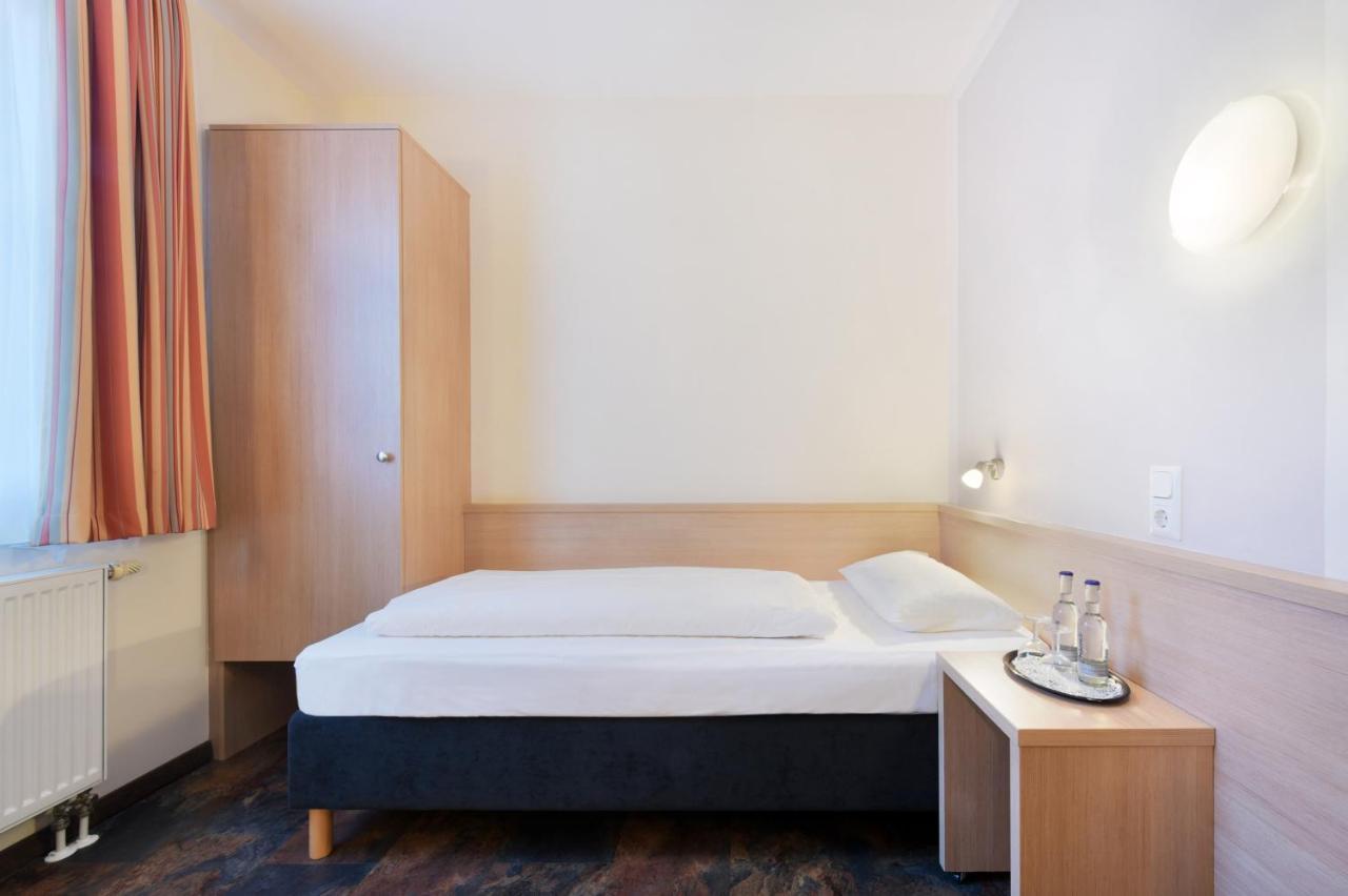 Meinhotel Hamburg Exterior photo